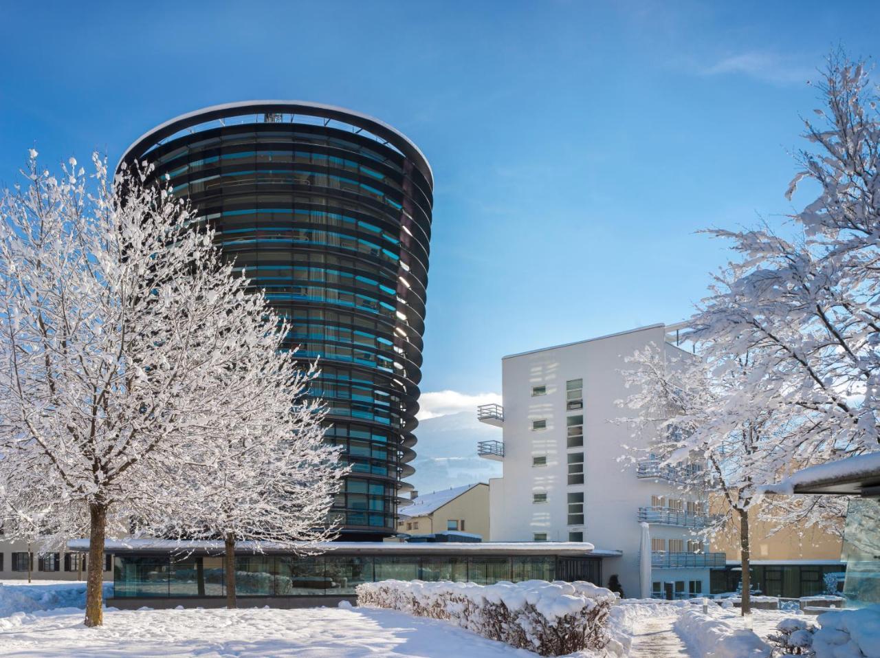 Parkhotel Халль в Триоле Экстерьер фото